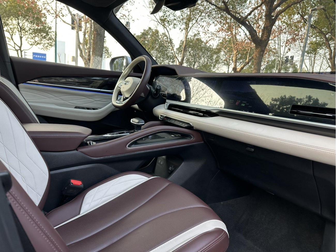 Geely Xingyue L 2023