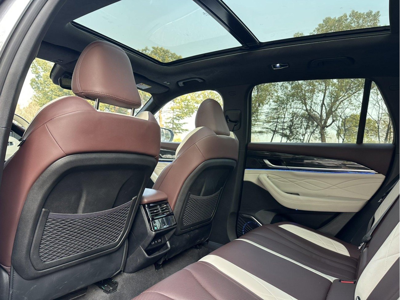 Geely Xingyue L 2023