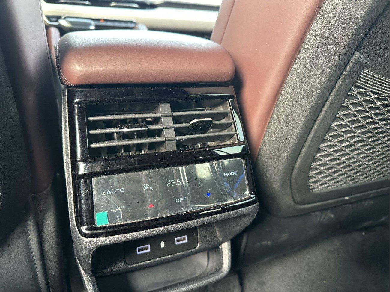 Geely Xingyue L 2023