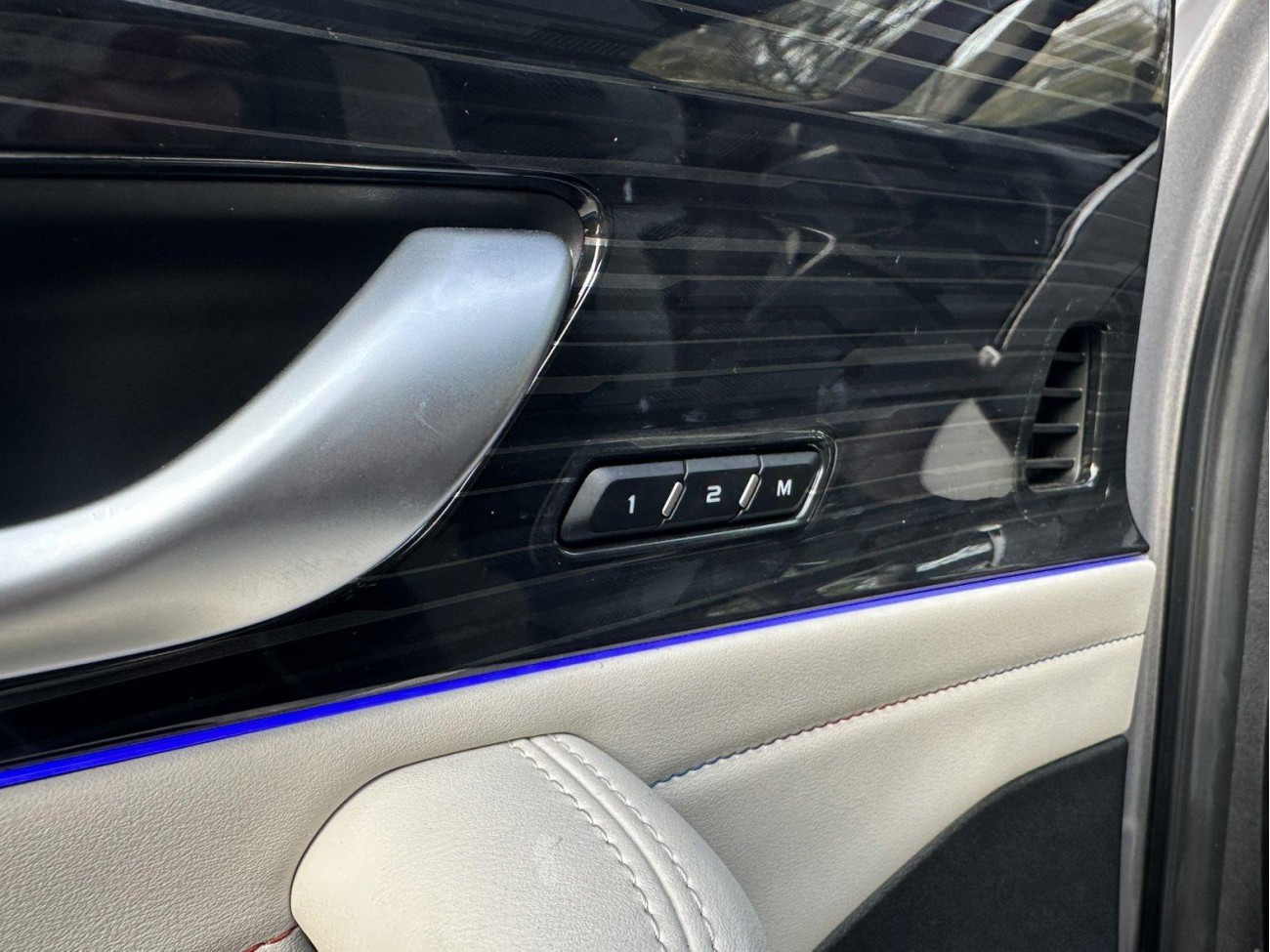 Geely Xingyue L 2023