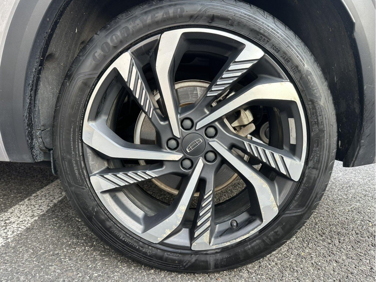 Geely Xingyue L 2023