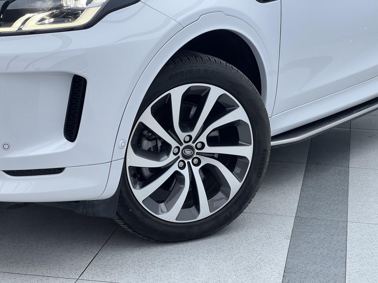 Land Rover Discovery Sport 2023