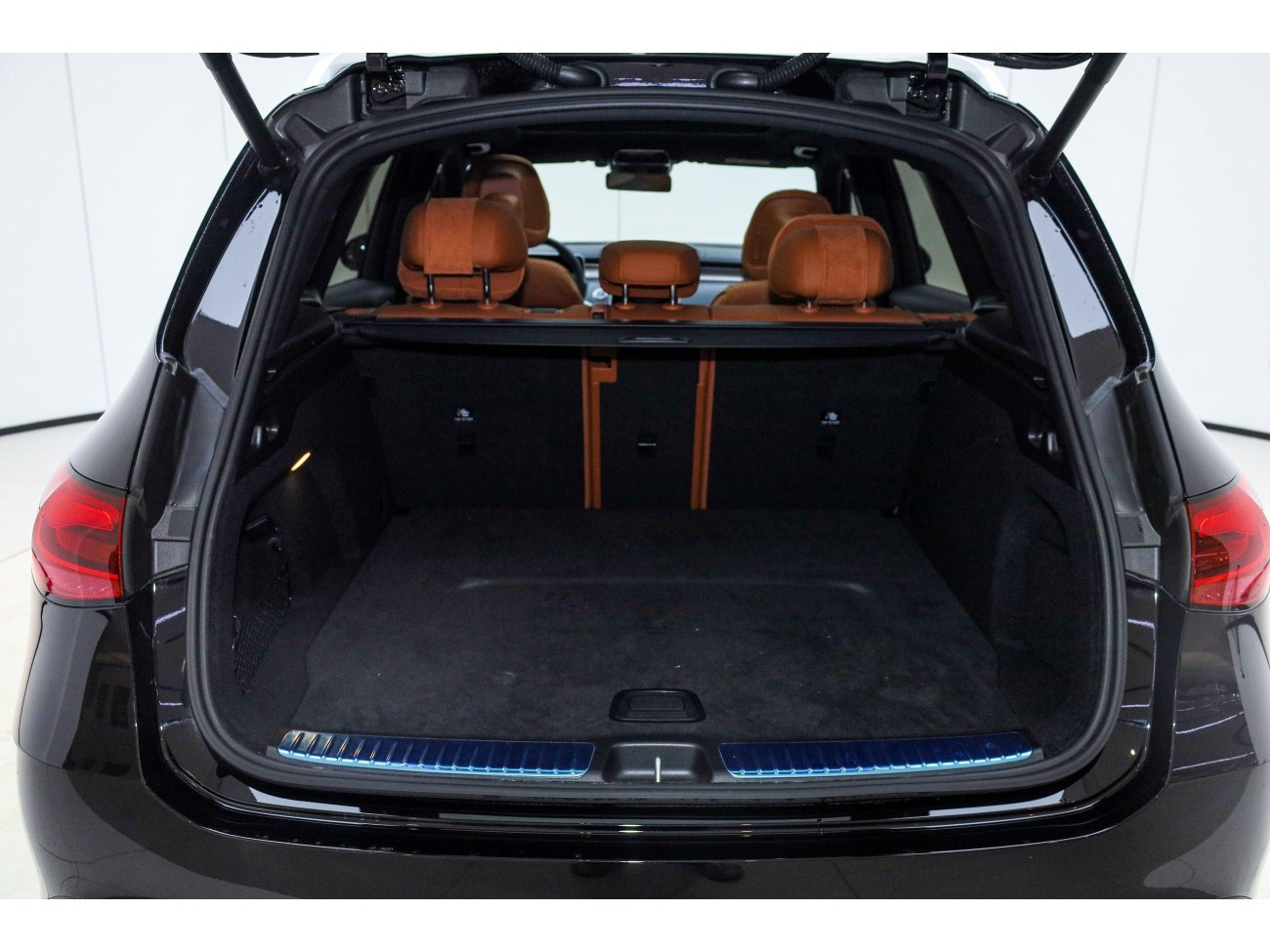 Mercedes-Benz GLC 260 L 2025