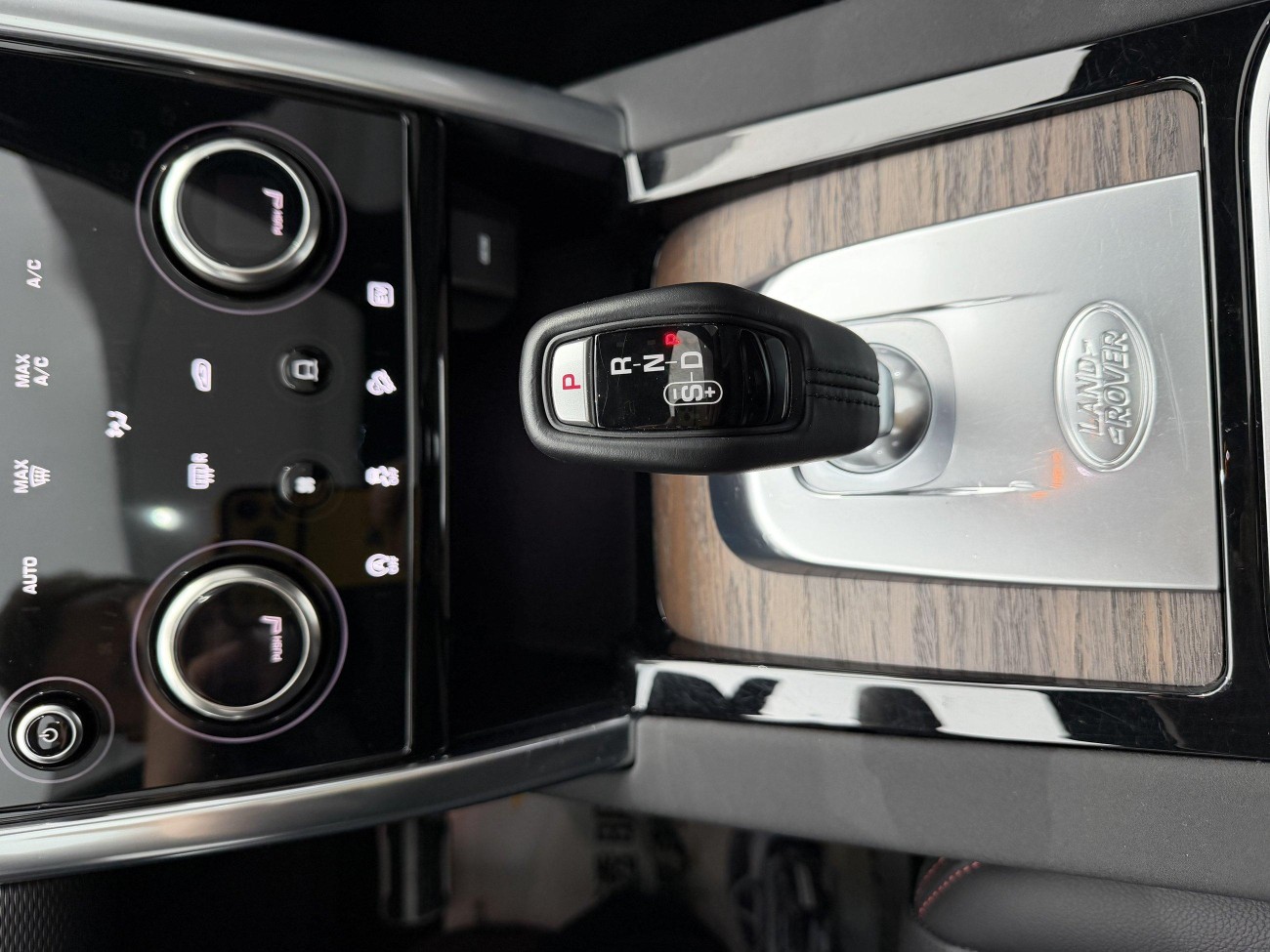 Land Rover Discovery Sport 2023