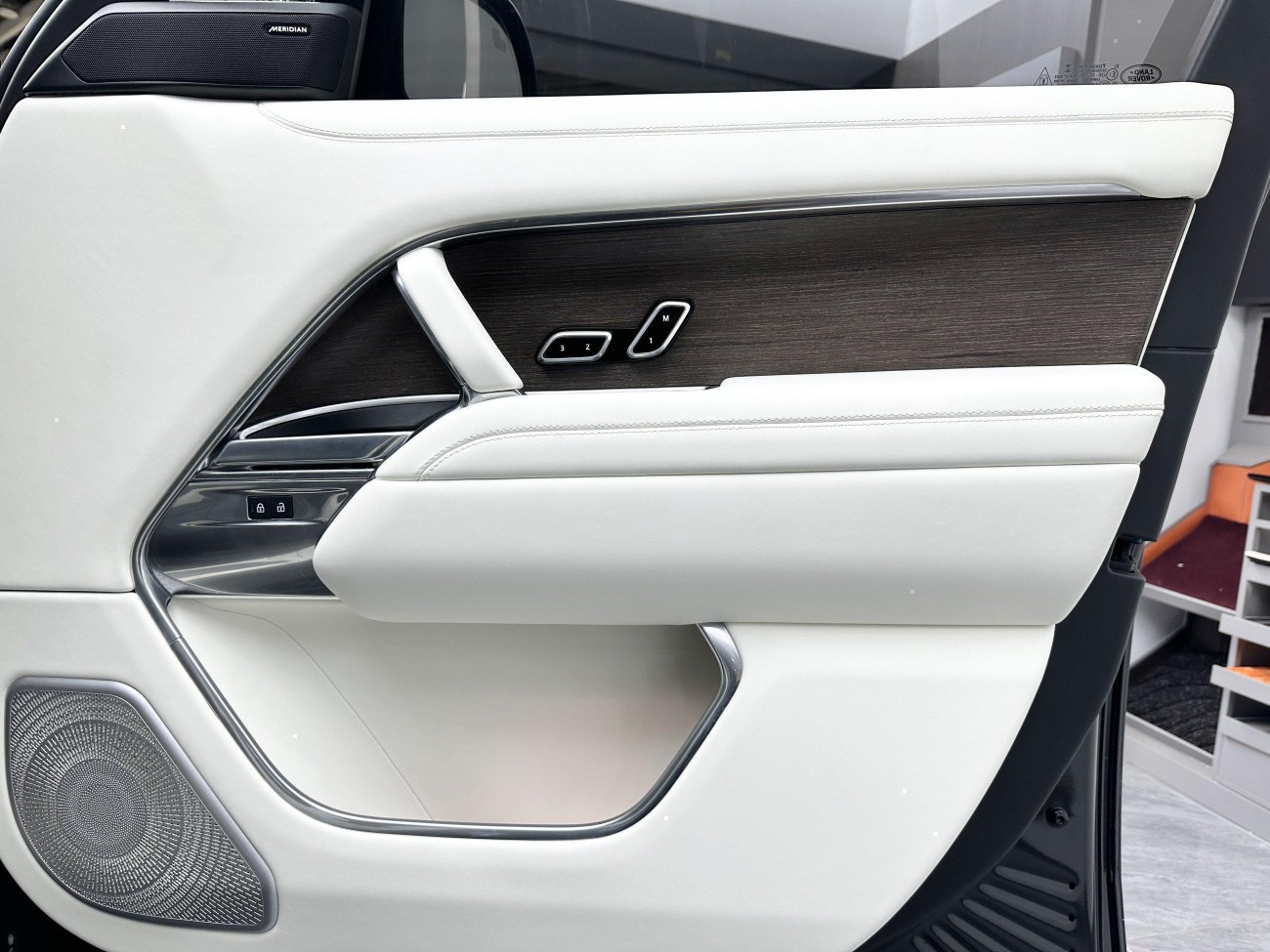 Land Rover Range Rover 2023