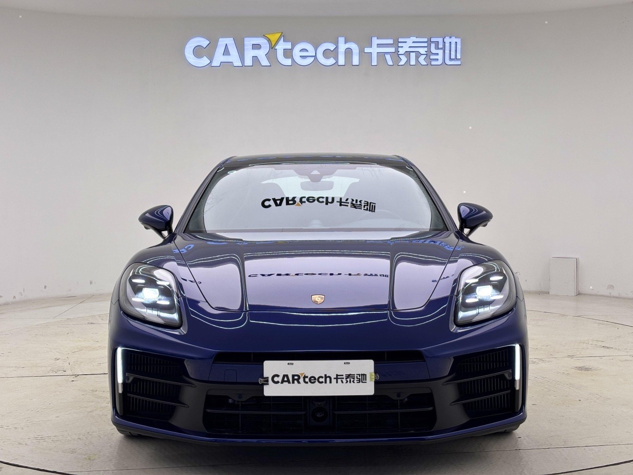 Porsche Panamera 2025