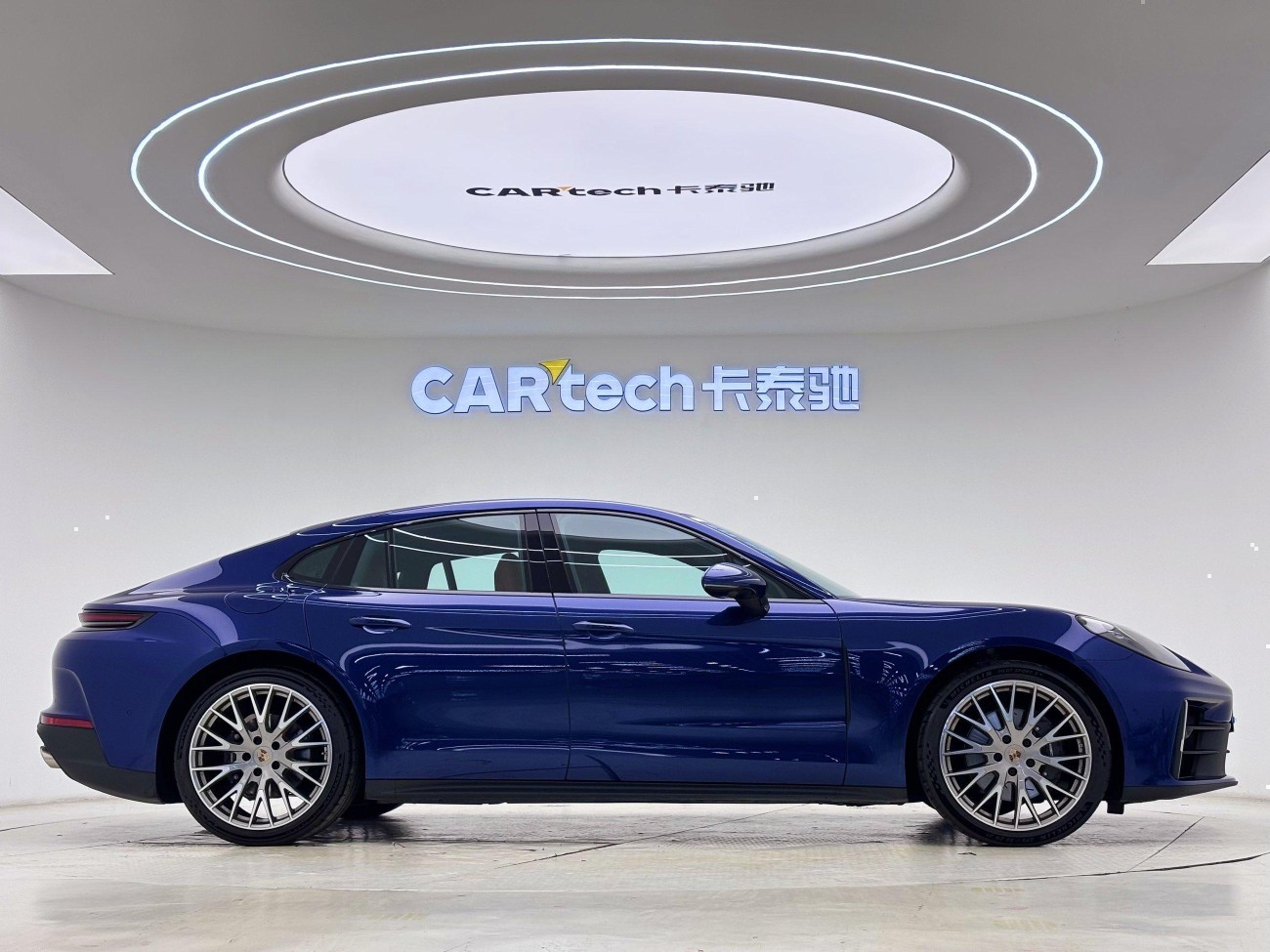 Porsche Panamera 2025