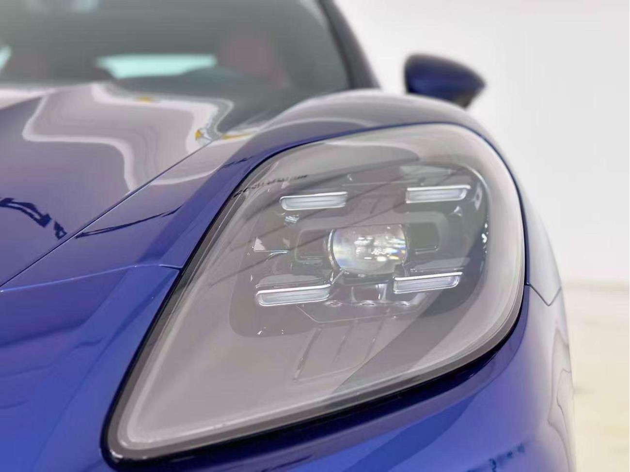 Porsche Panamera 2025