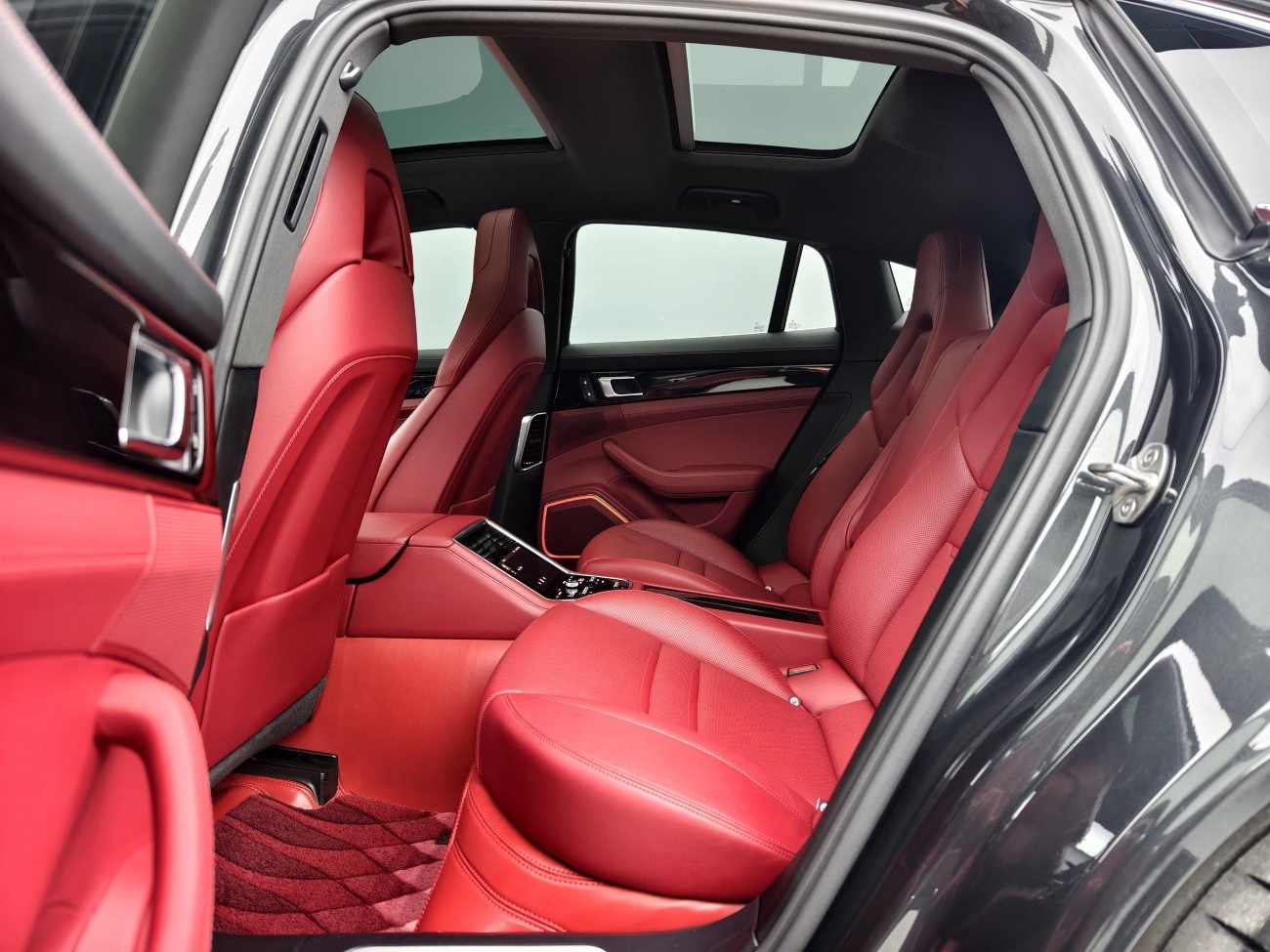 Porsche Panamera 2023