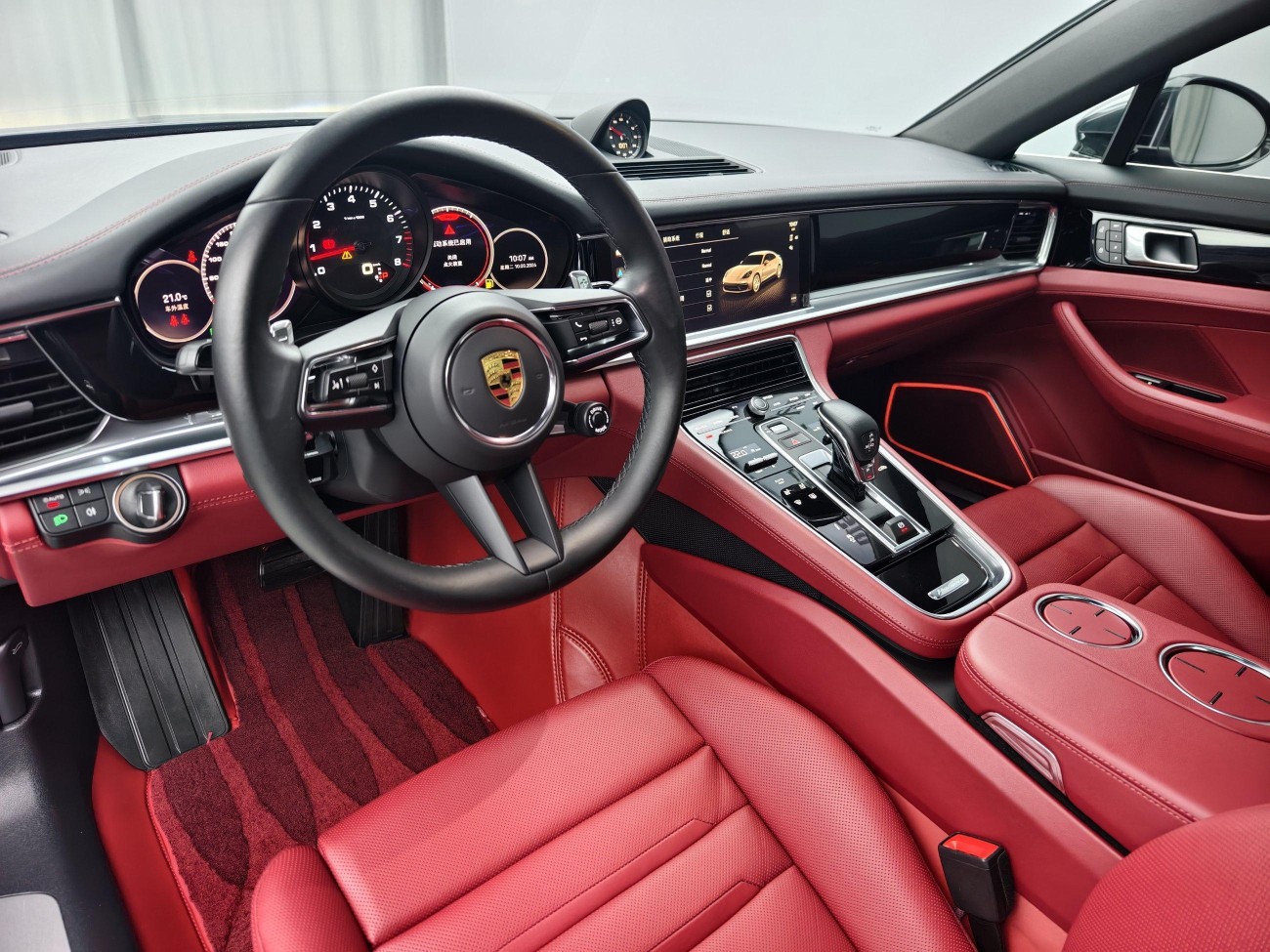 Porsche Panamera 2023