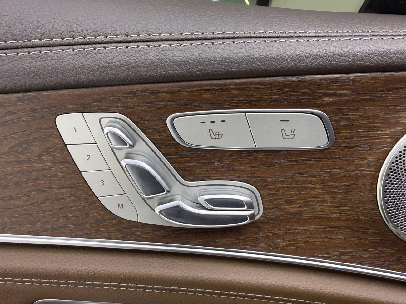 Mercedes-Benz E 300 L 2023