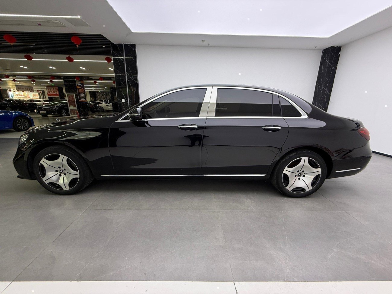 Mercedes-Benz E 300 L 2023