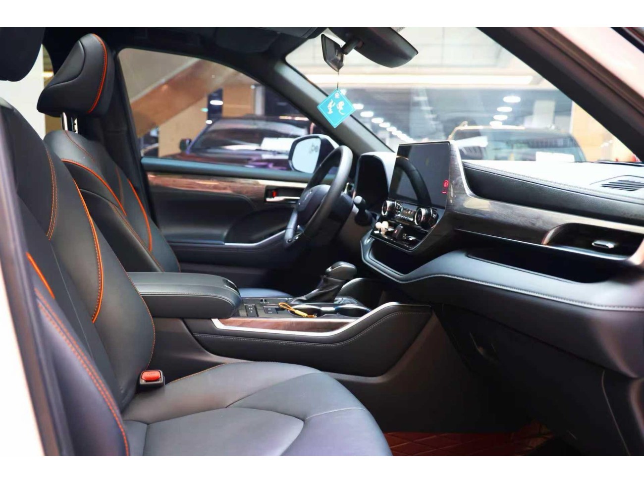 Toyota Highlander 2025