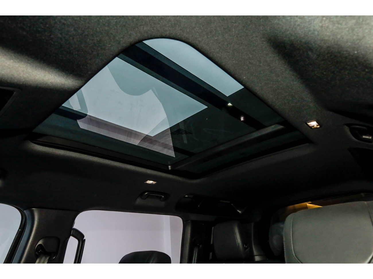 Land Rover Defender 2022