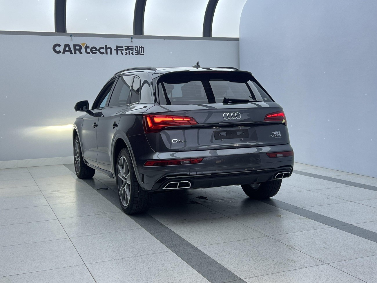 Audi Q5L 40 TFSI 2021