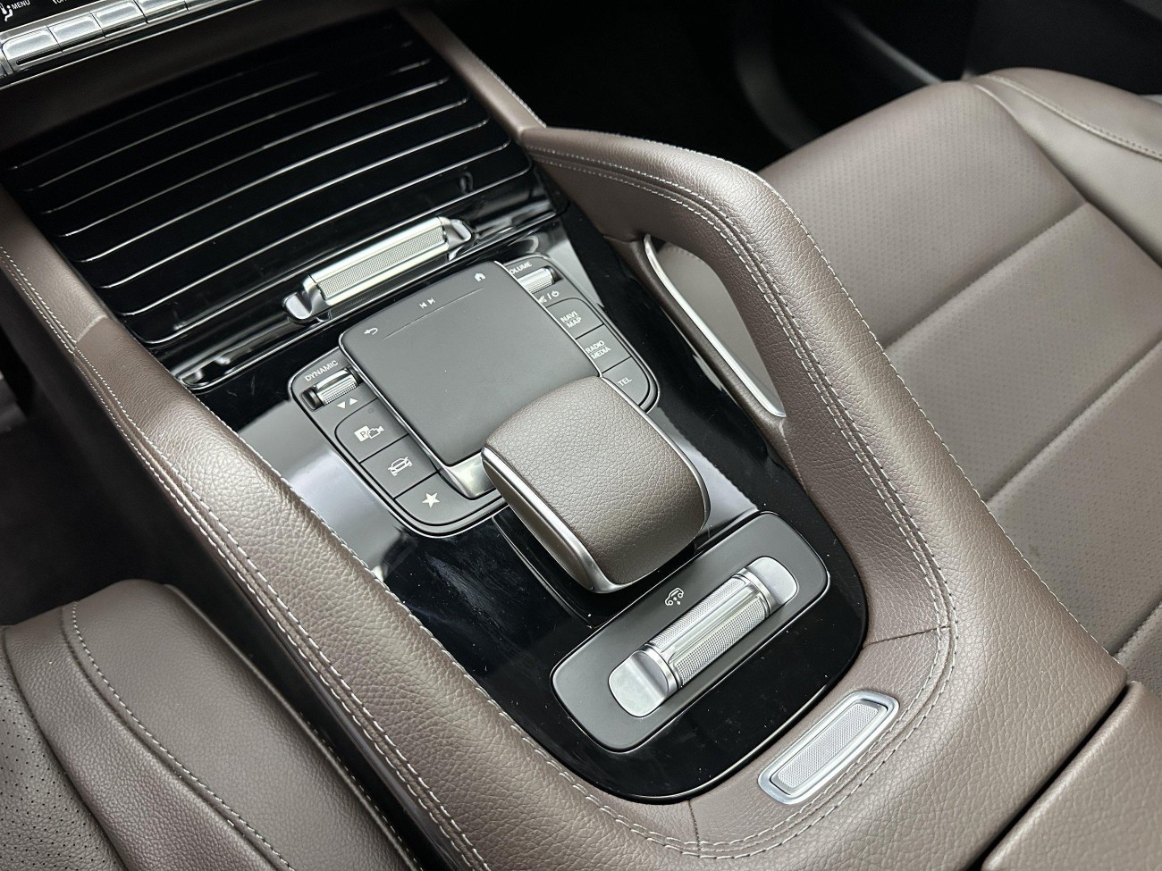 Mercedes-Benz GLS 450 4MATIC 2023