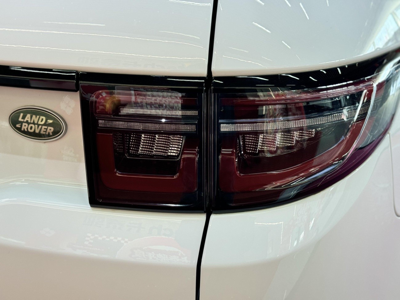 Land Rover Discovery Sport 2024