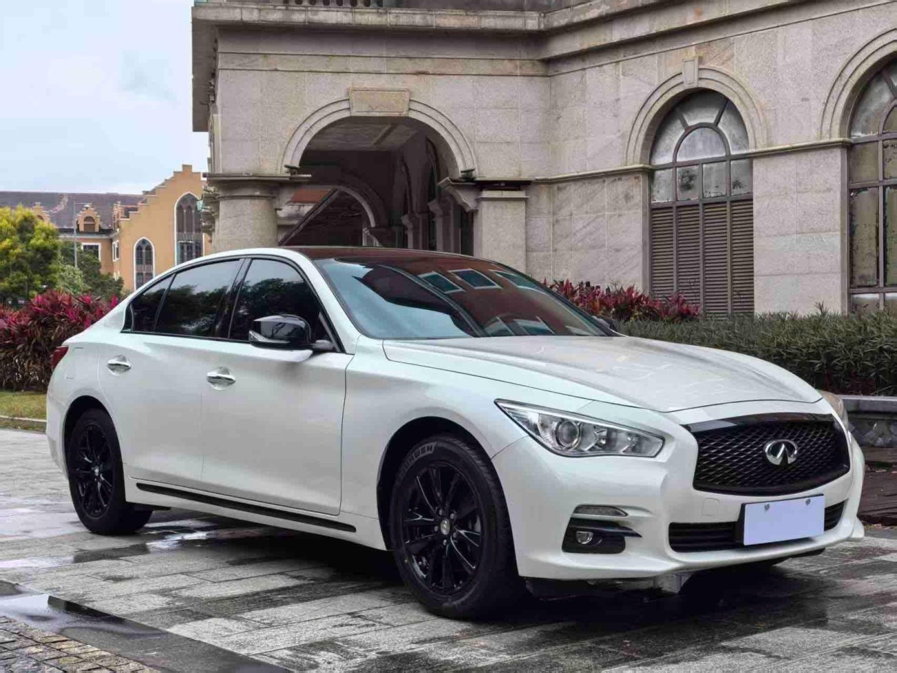 Infiniti Q50L 2017