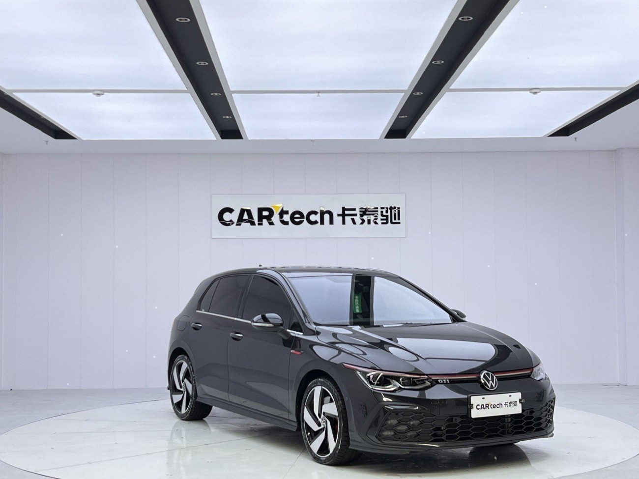 Volkswagen Golf 2025