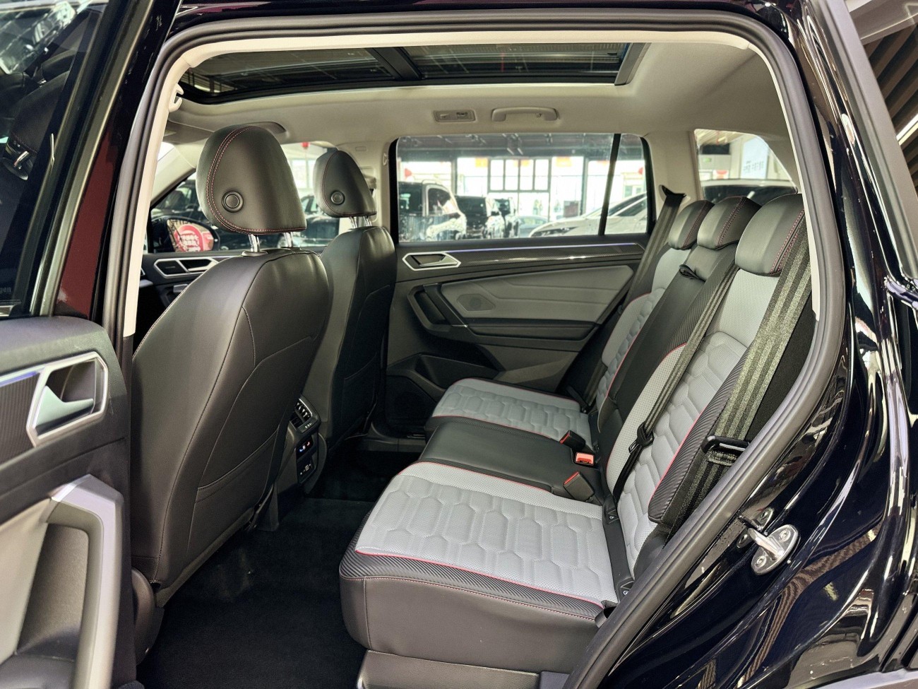 Volkswagen Tiguan L 2024