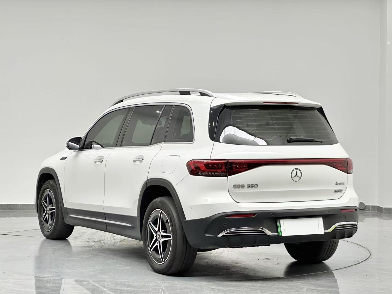 Mercedes-Benz EQB 2021