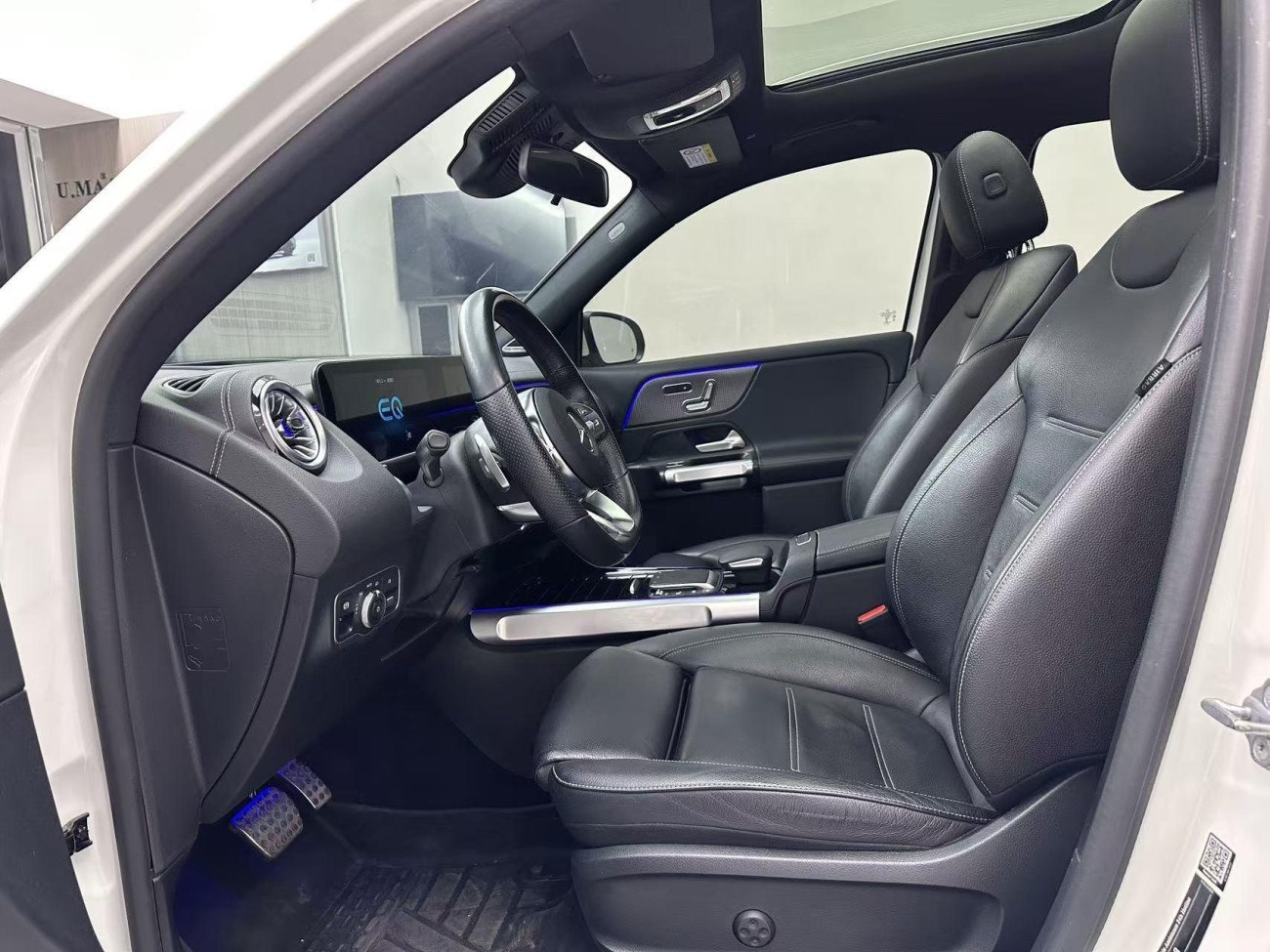 Mercedes-Benz EQB 2021