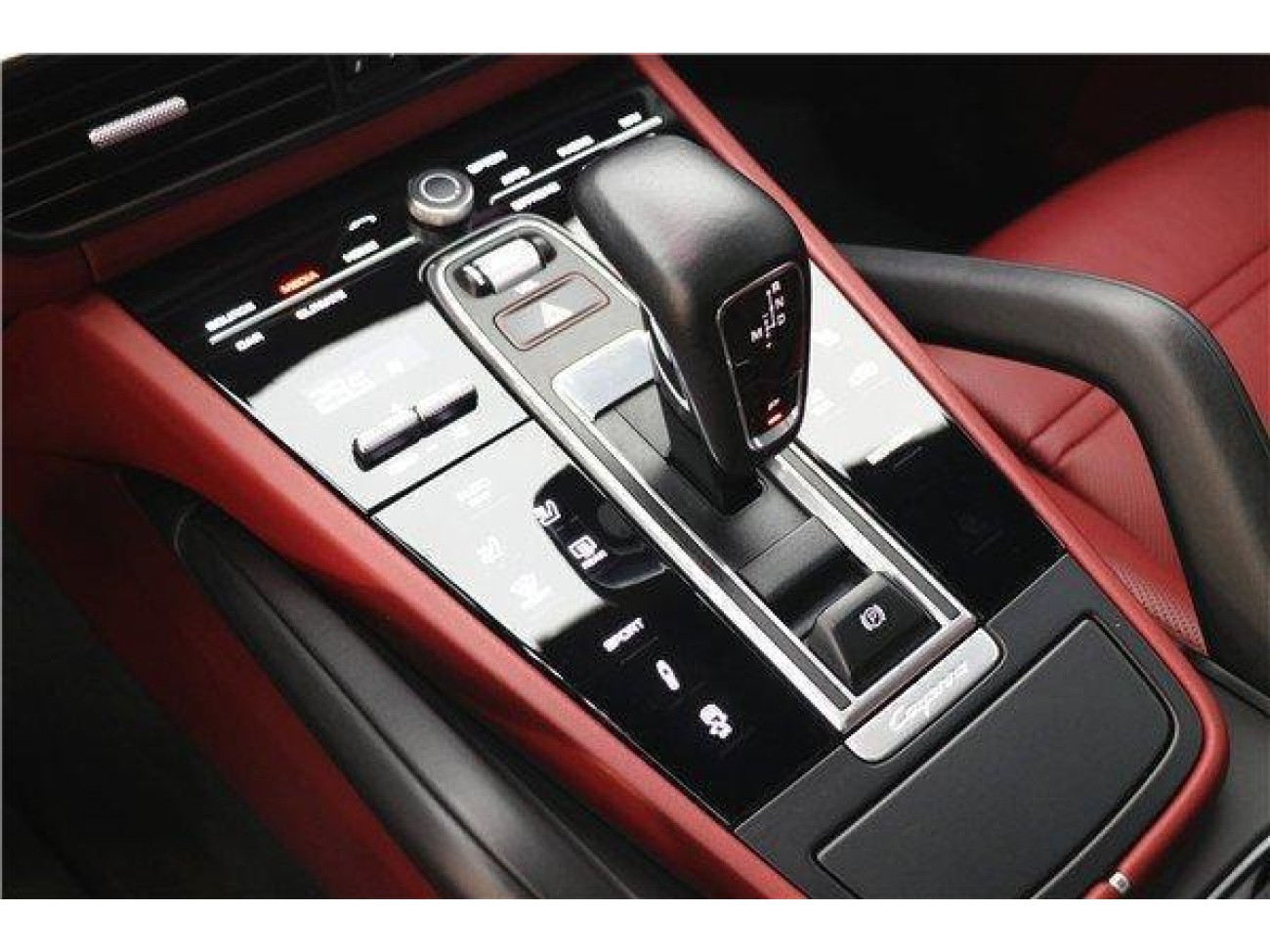 Porsche Cayenne 2021