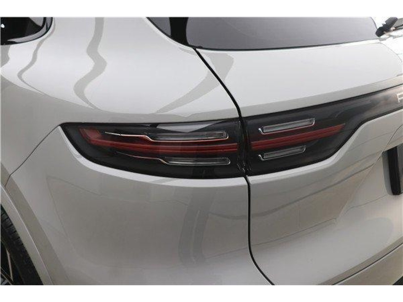 Porsche Cayenne 2021