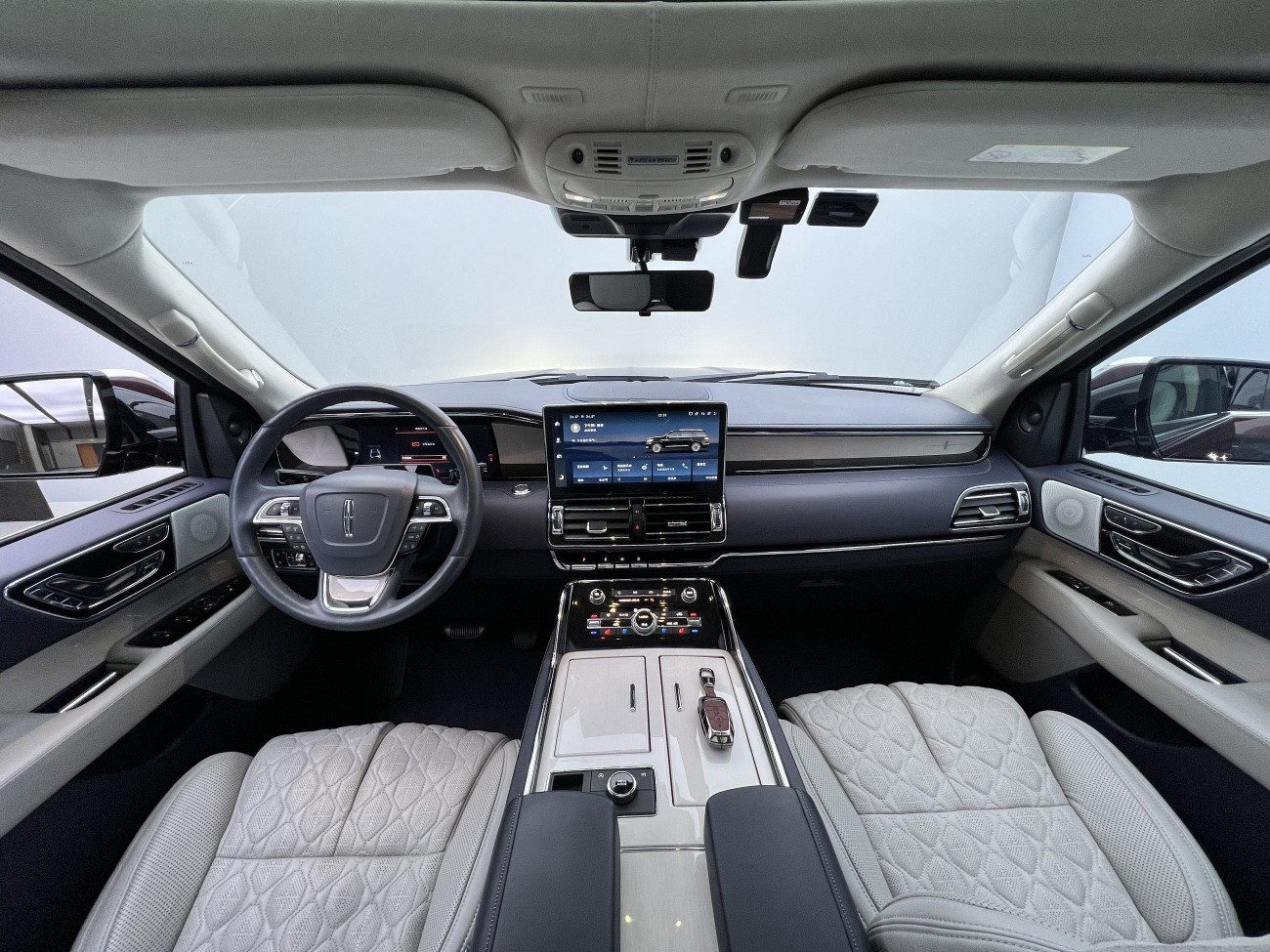 Lincoln Navigator 2023