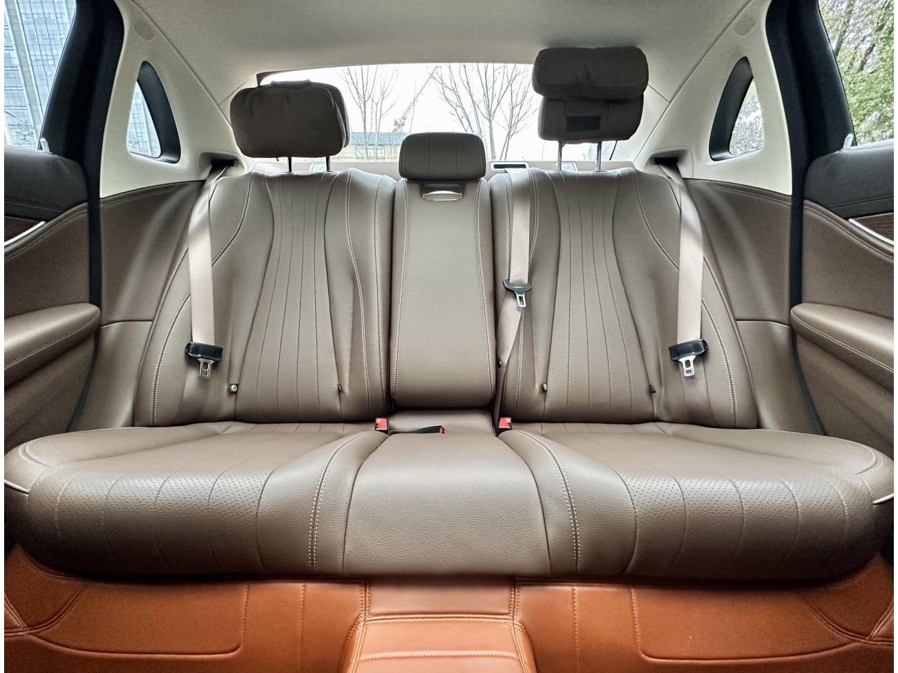 Mercedes-Benz E 300 L 2023