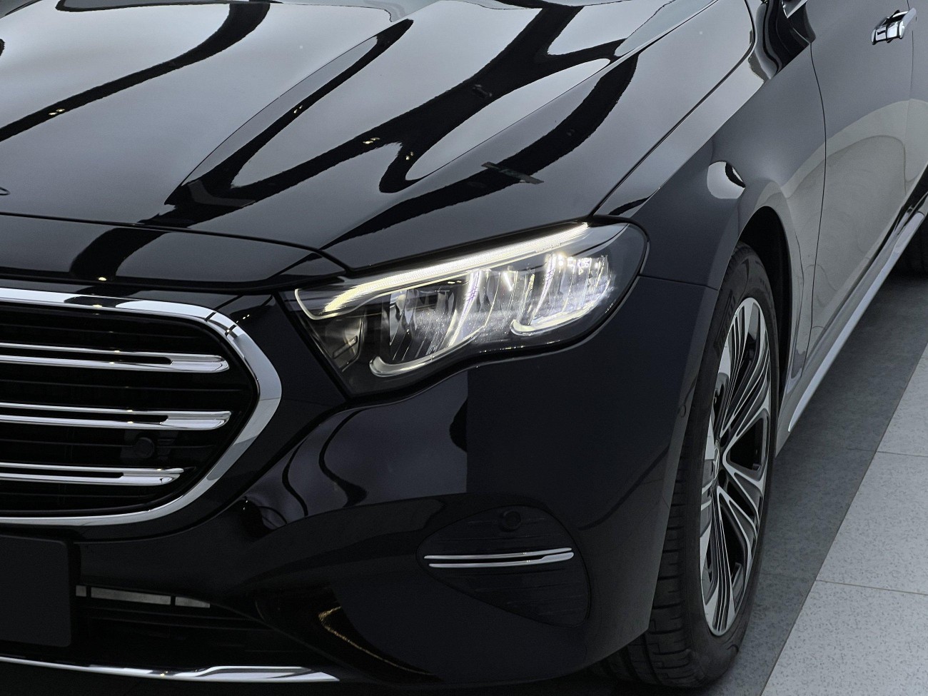 Mercedes-Benz E 350 e 2024