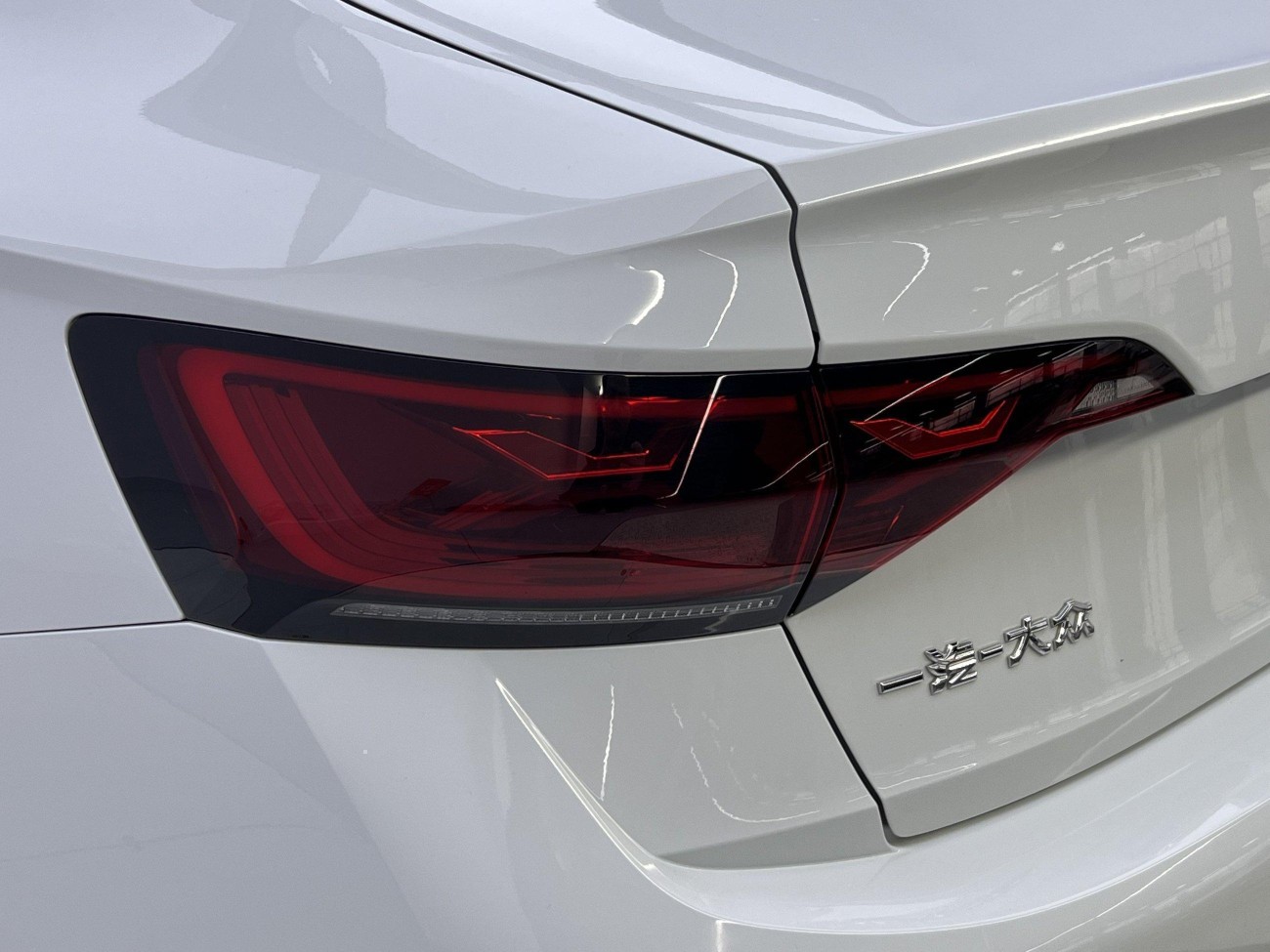 Volkswagen Sagitar 2023