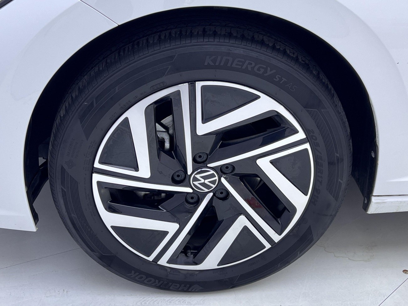 Volkswagen Sagitar 2023