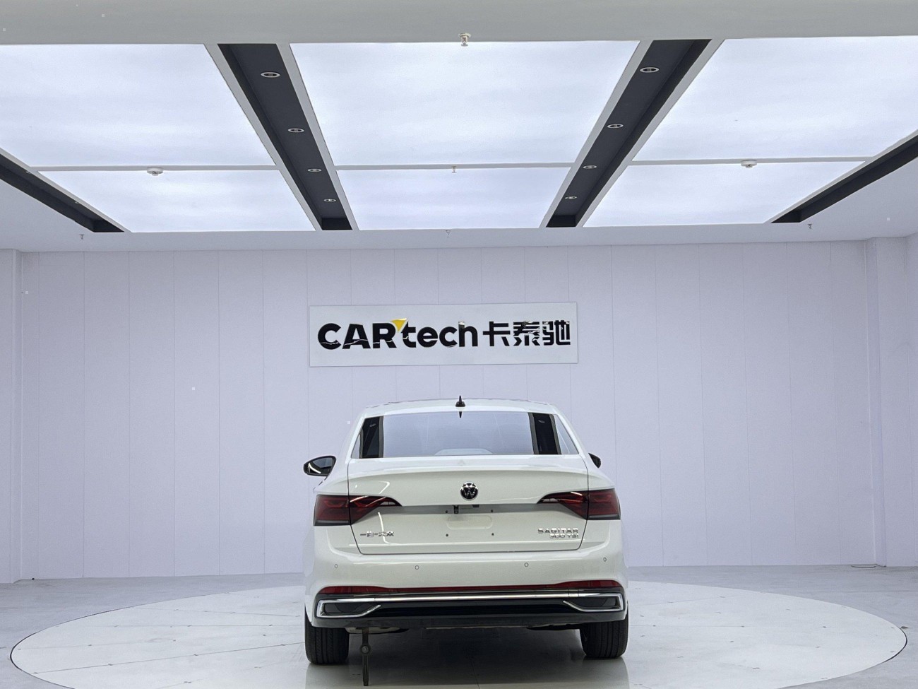 Volkswagen Sagitar 2023