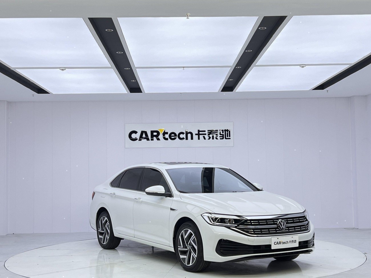 Volkswagen Sagitar 2023