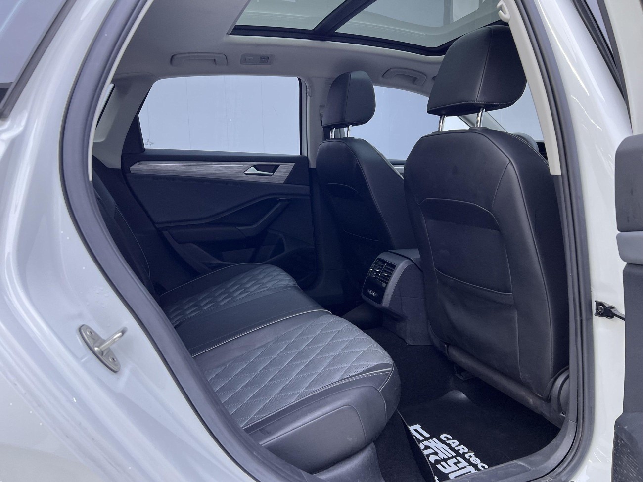 Volkswagen Sagitar 2023