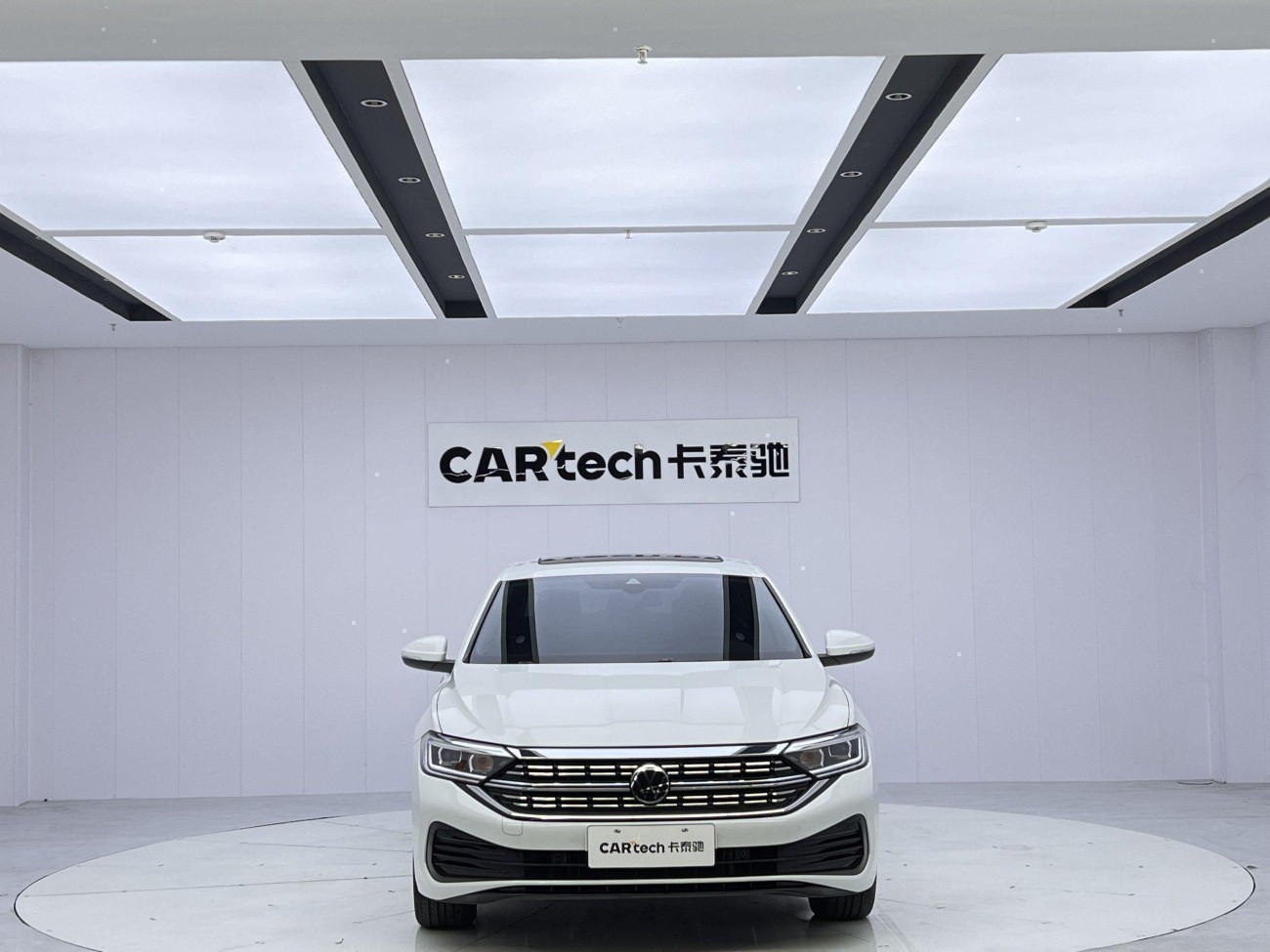 Volkswagen Sagitar 2023