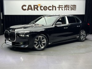 BMW i7 2024