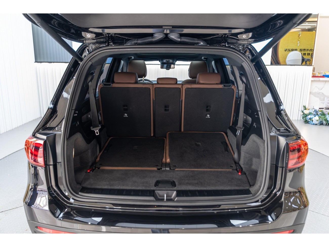 Mercedes-Benz GLB 2024