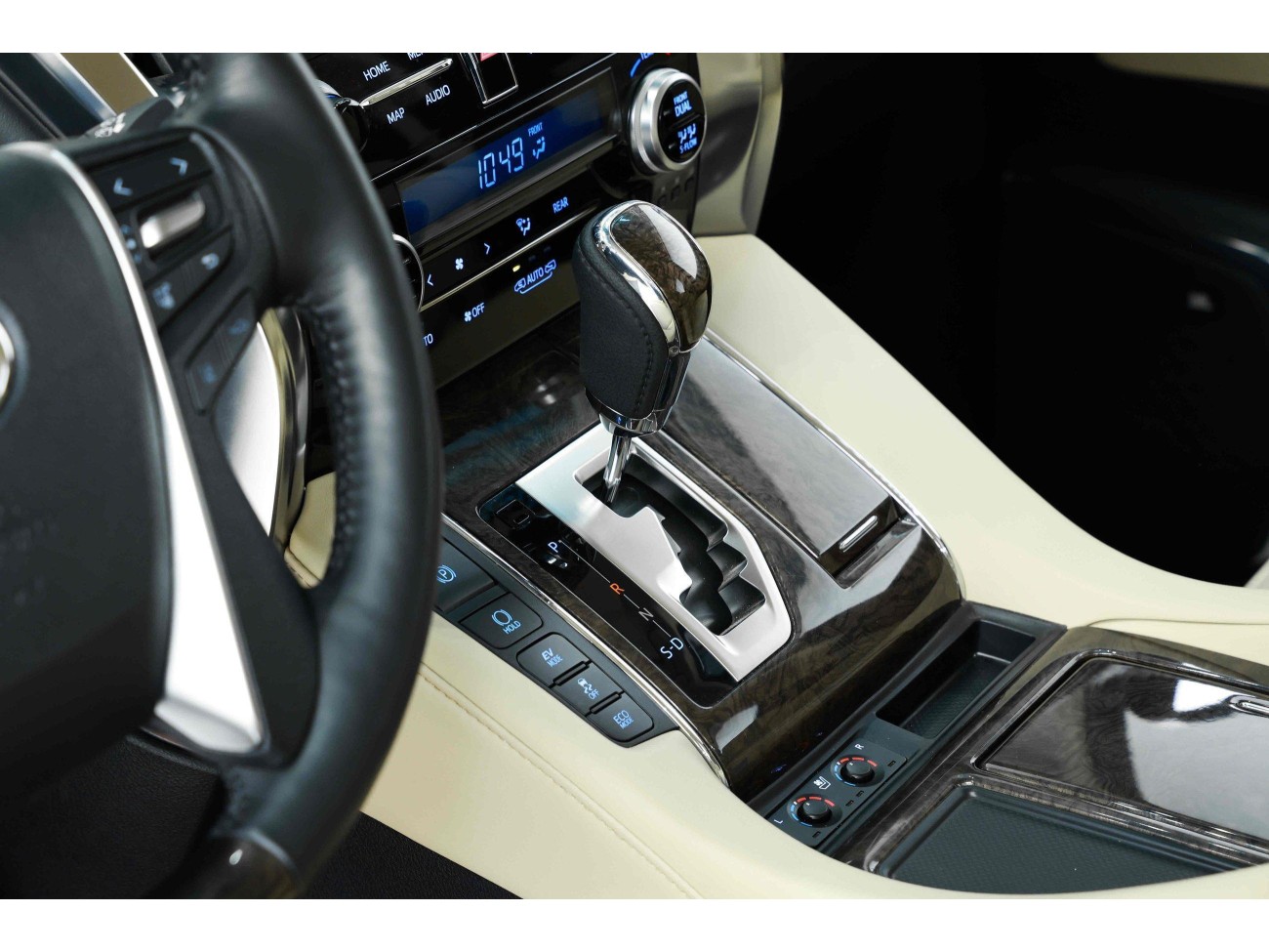 Toyota Vellfire 2021