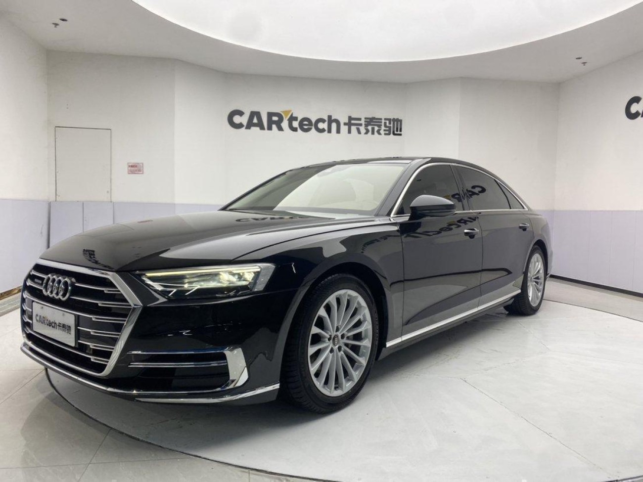 Audi A8L 50 TFSI 2022