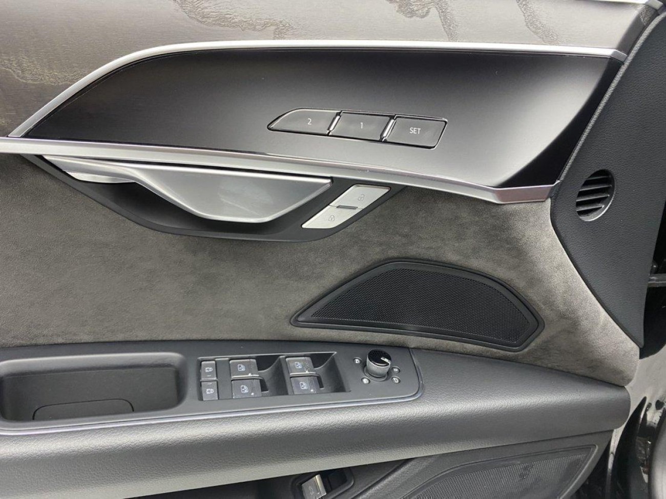 Audi A8L 50 TFSI 2022