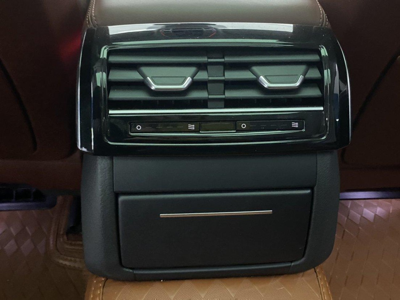 Audi A8L 50 TFSI 2022