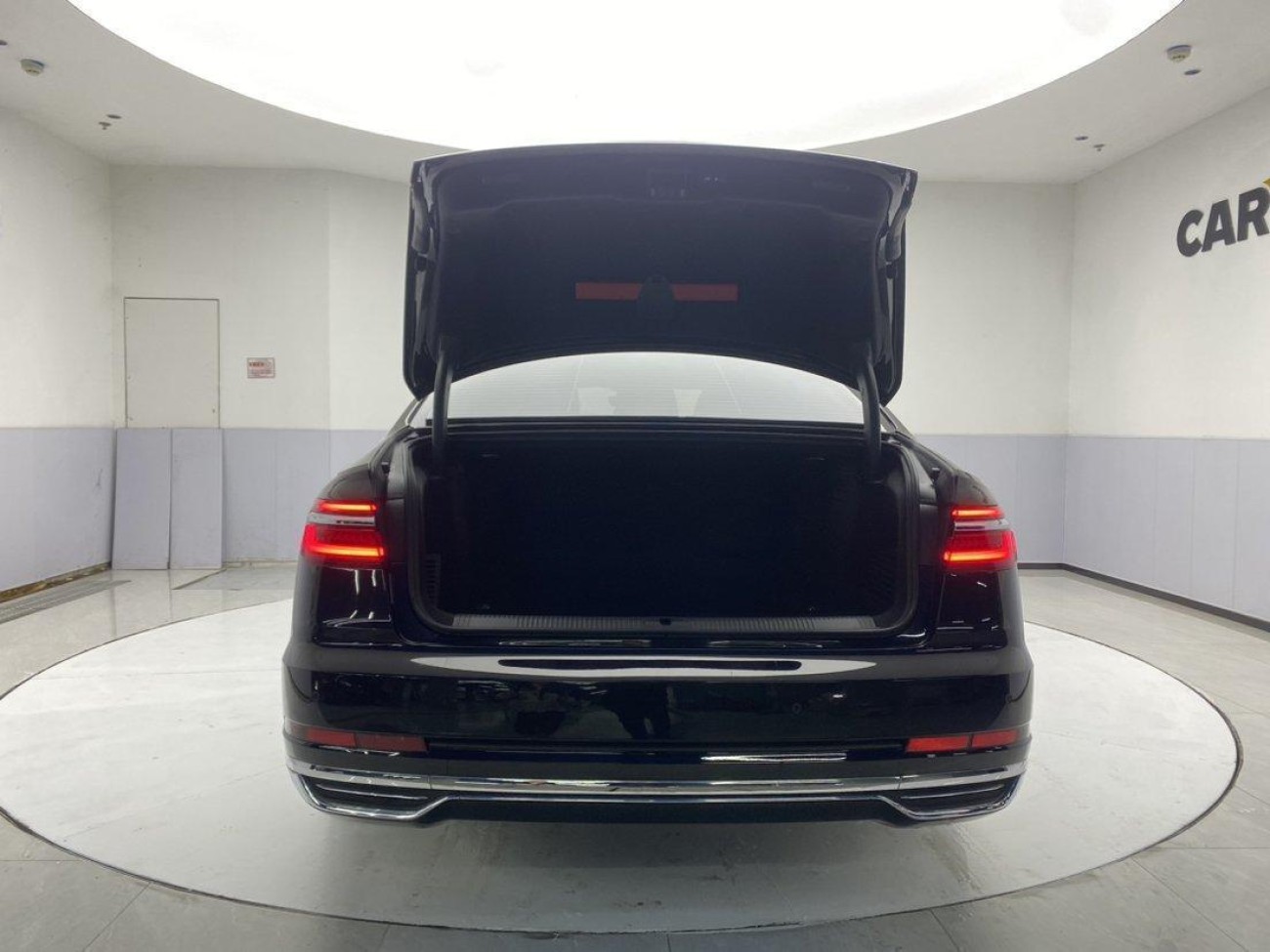 Audi A8L 50 TFSI 2022