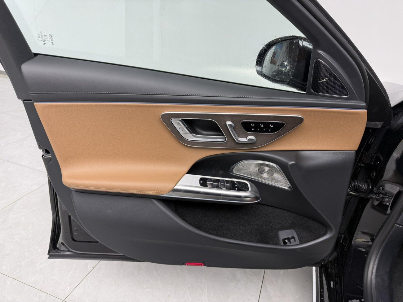 Mercedes-Benz E 300 L 2026