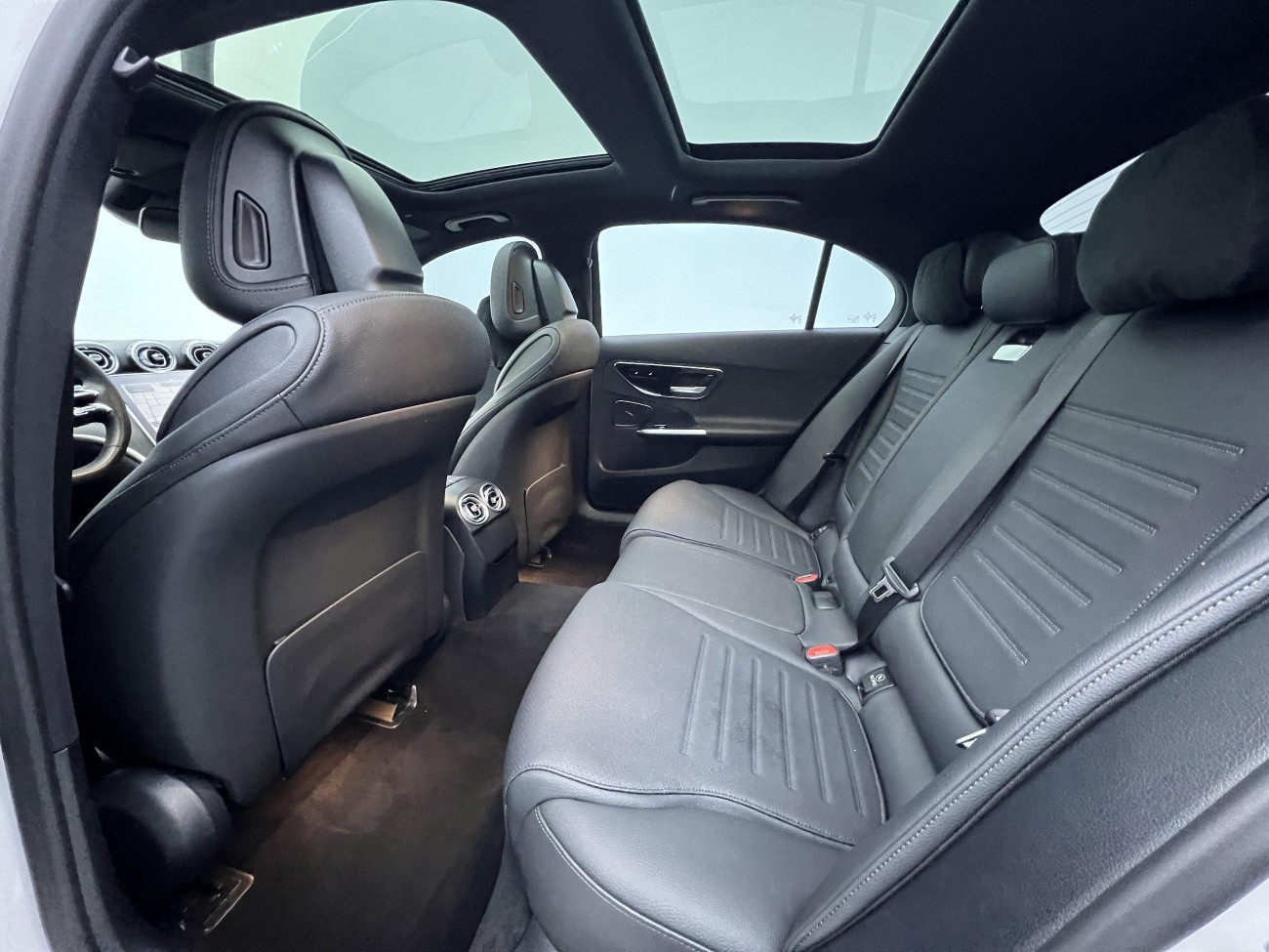 Mercedes-Benz C 260 L 2024