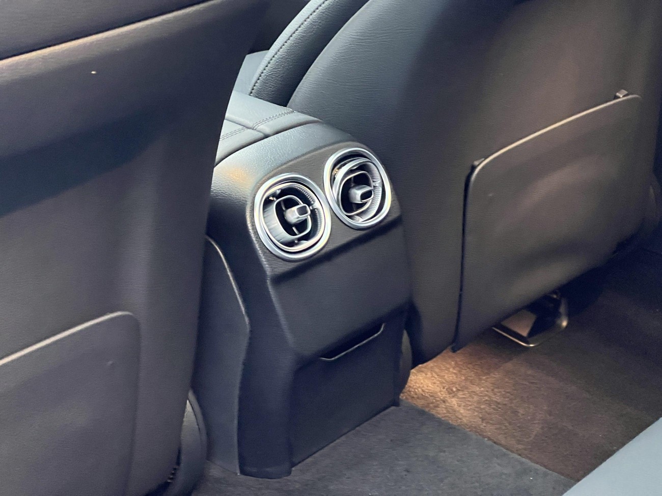 Mercedes-Benz C 260 L 2024