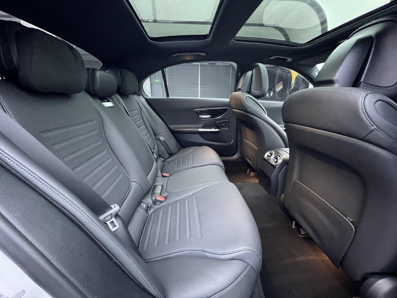 Mercedes-Benz C 260 L 2024