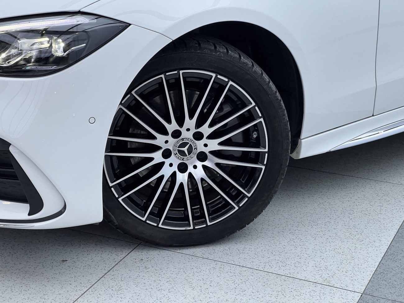 Mercedes-Benz C 260 L 2024