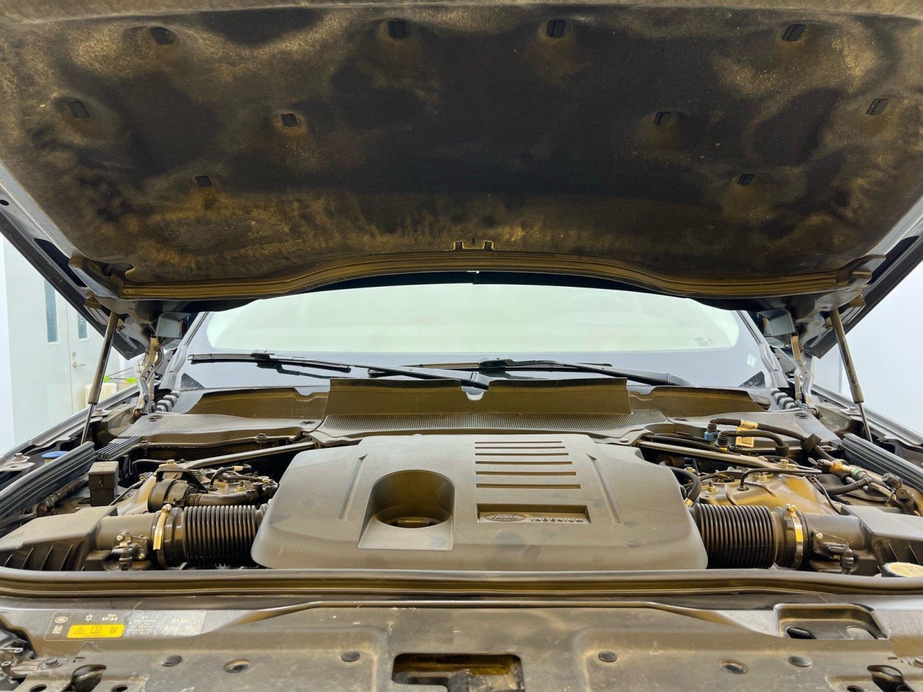 Land Rover Discovery 2021